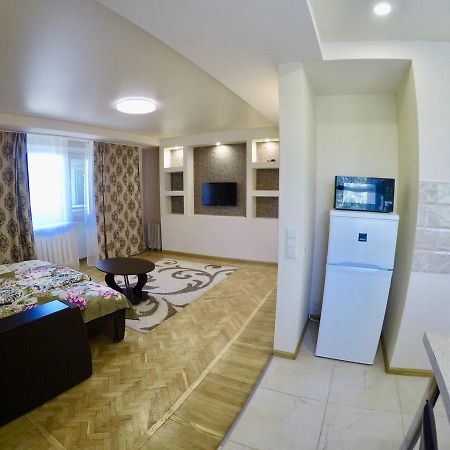 Studio apartment Kyiv Exterior foto