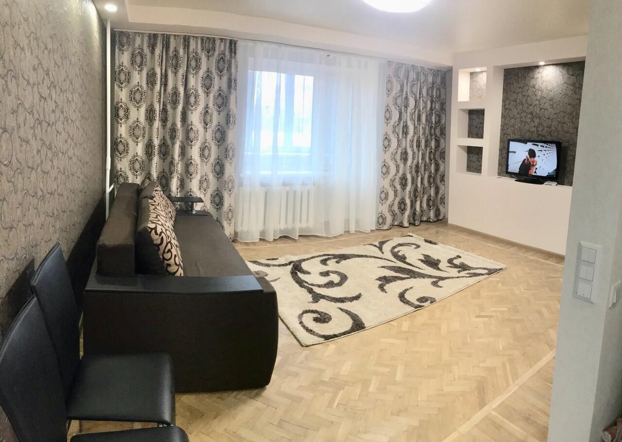 Studio apartment Kyiv Exterior foto